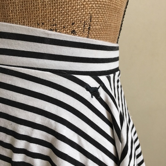 Skirt - Picture 2 of 4